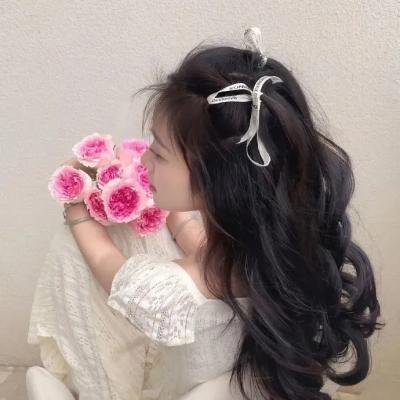 无言的山丘