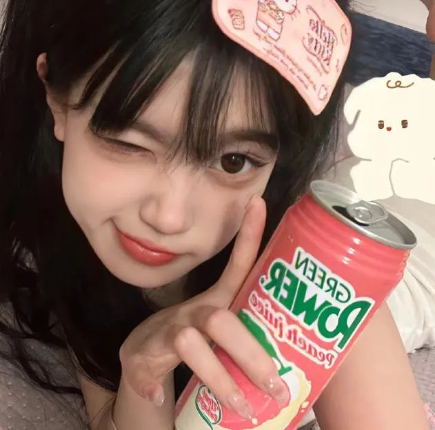 眼里余光都是你